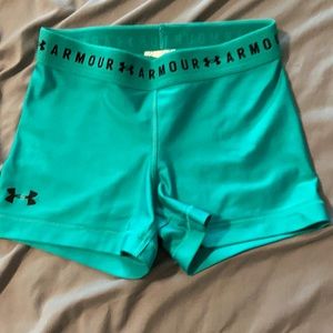 Under Armour 3” compression shorts